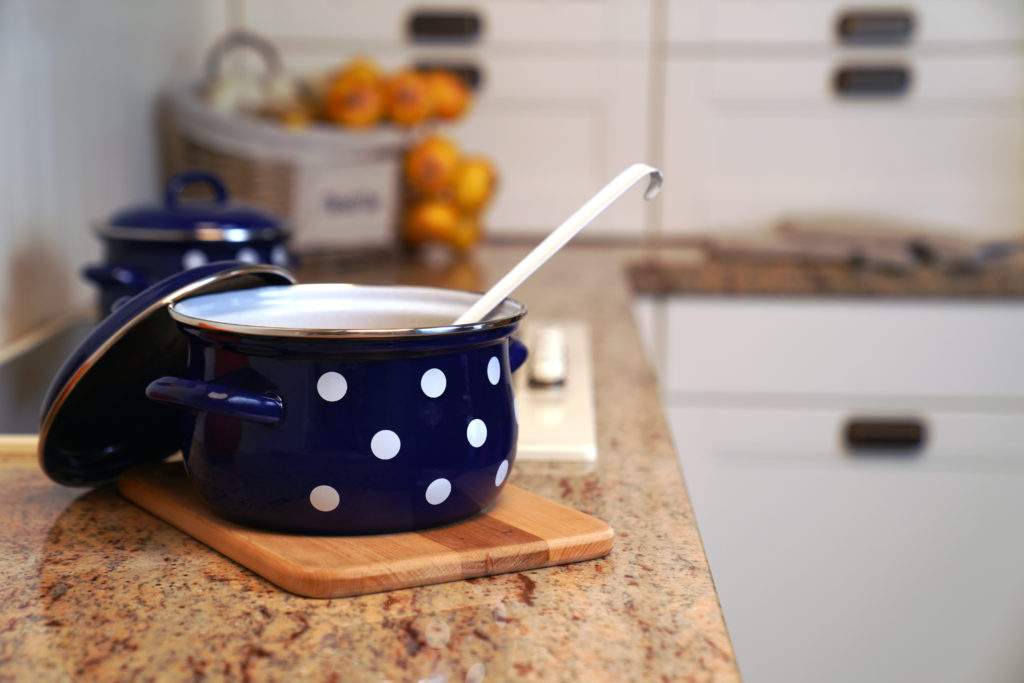 Smaltovaná sada nádobí 5-dílná - PUNTÍK modrý | BELIS